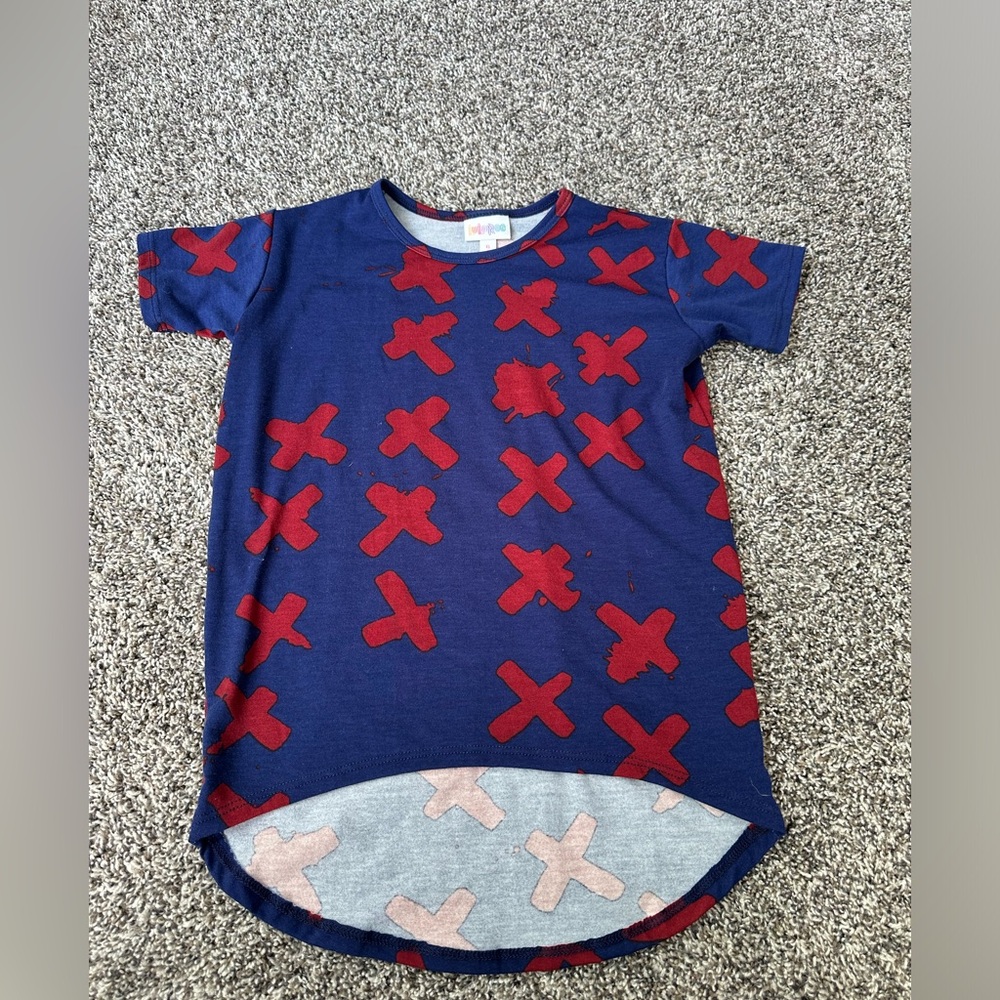 LulaRoe girls blue and red short sleeve top size 6